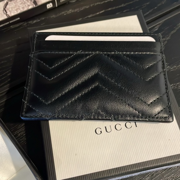 Gucci GG Marmont Card Case - Picture 8 of 15